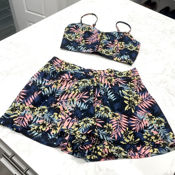 Charlotte Russe Co-ord short & top set Medium size - Picture 4 of 8